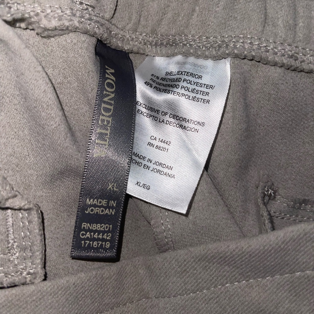 Mondetta Pintucks Straight Leg Pants - Picture 4 of 6